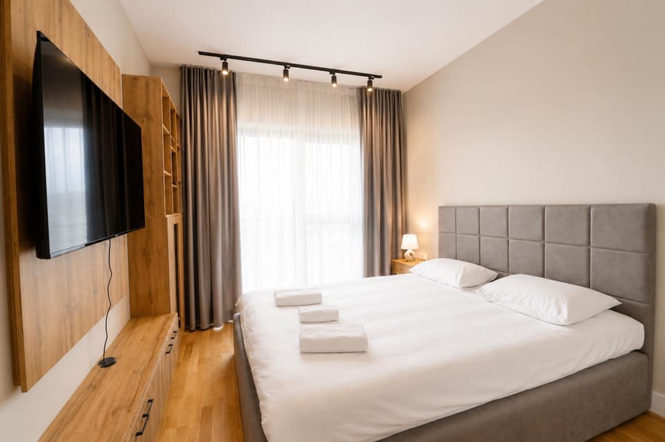 Imperial Suite on the Top Floor with Free Parking and Amazing View Apartment in Skopje