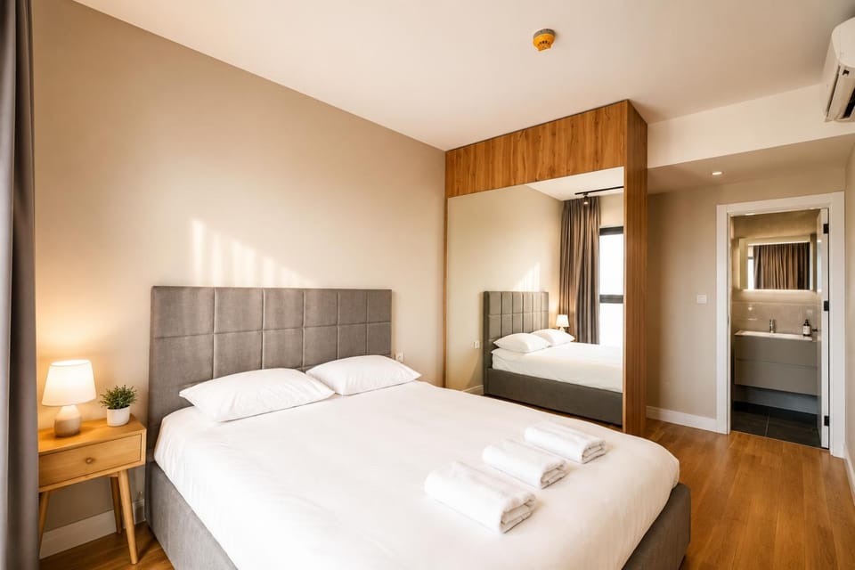 Imperial Suite on the Top Floor with Free Parking and Amazing View Apartment in Skopje