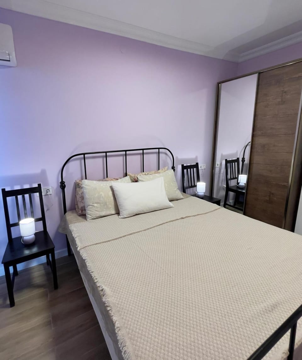 Bedroom, wardrobe