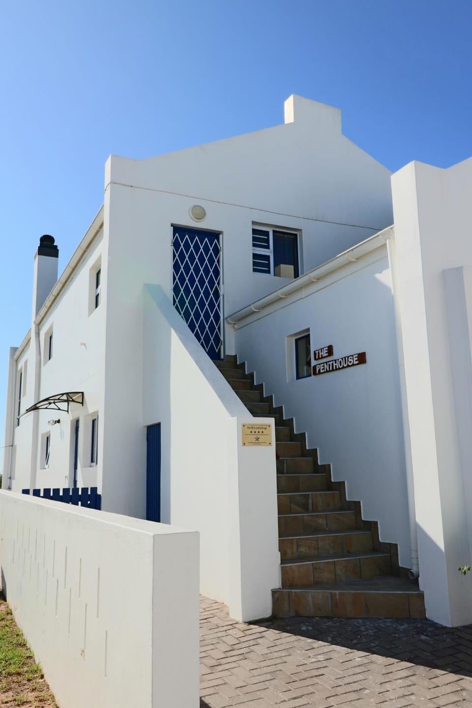 Property building, Facade/entrance
