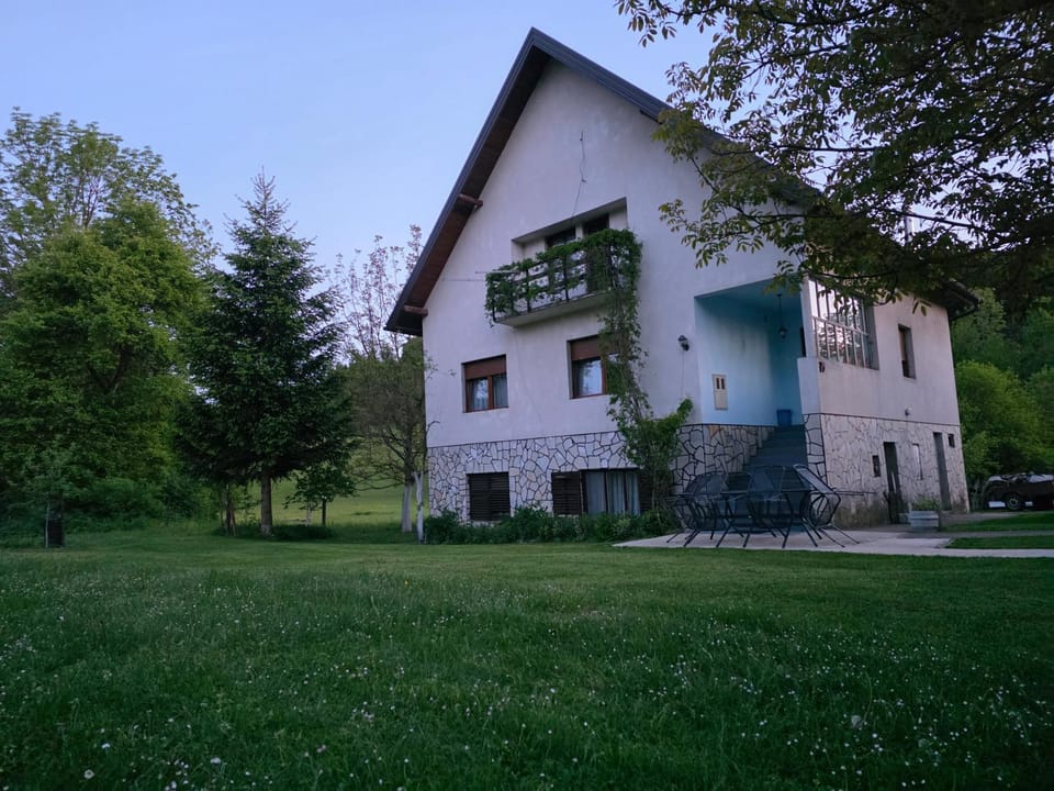 Property building, Natural landscape, Garden