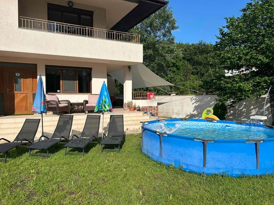 Garden, Pool view