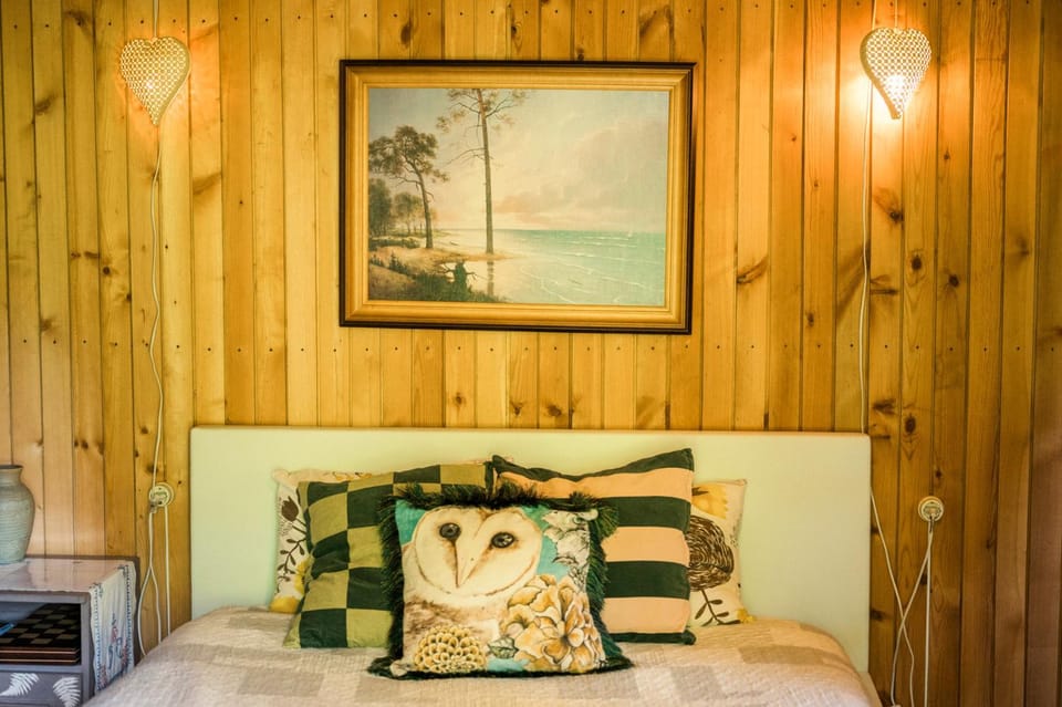 Bed, Bedroom