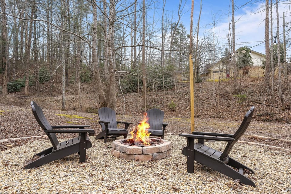 Rocky Top Retreat by Venture Smoky Mountains House in Gatlinburg