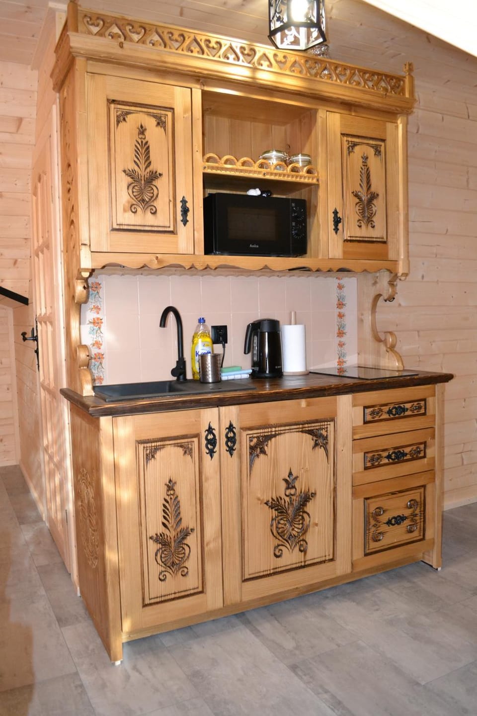 Kitchen or kitchenette