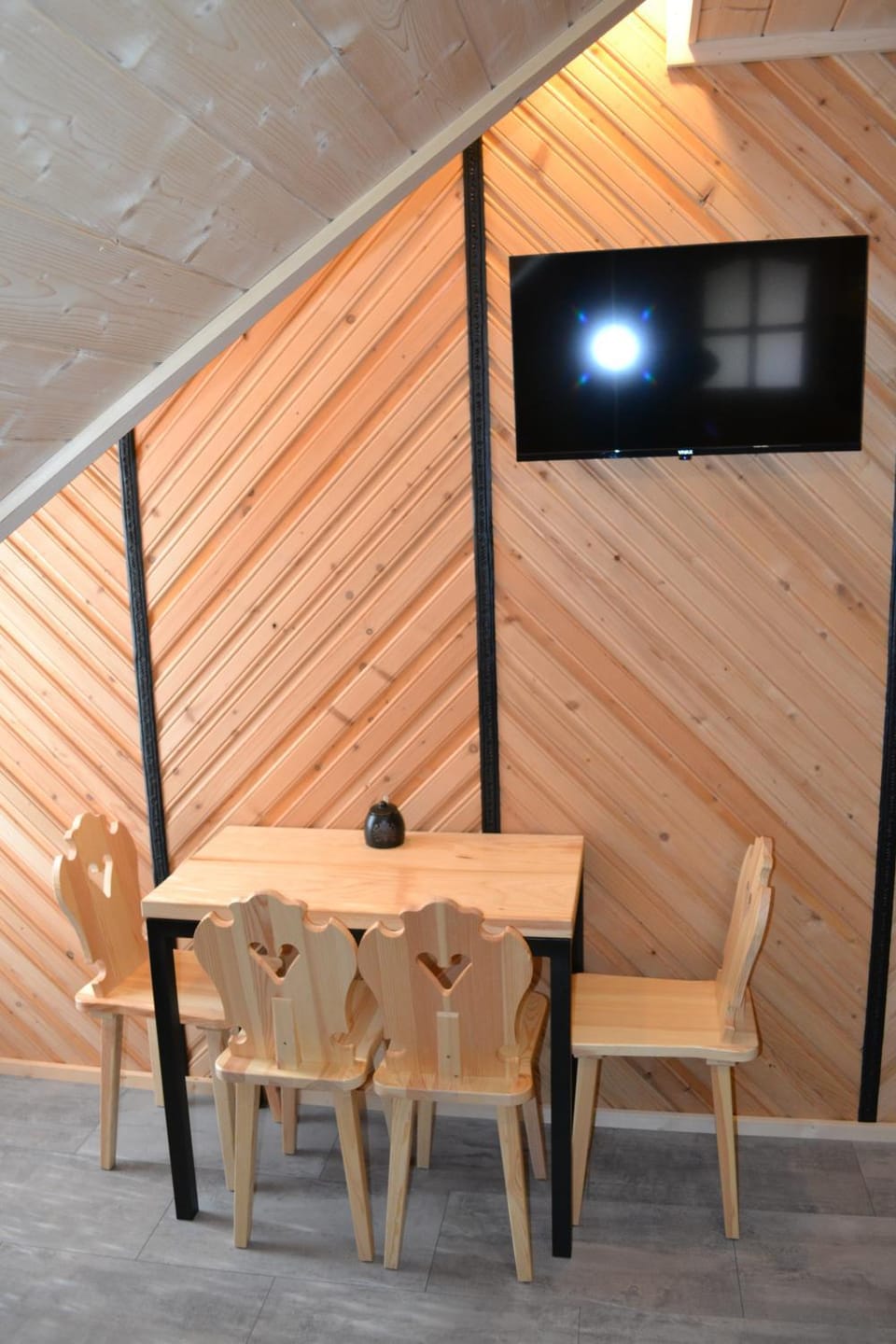 Communal lounge/ TV room, TV and multimedia, Dining area