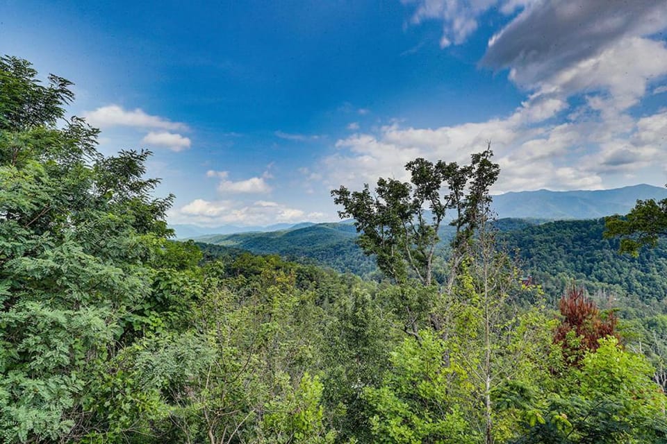 Smoky Mountain Heaven by Venture Smoky Mountains House in Gatlinburg