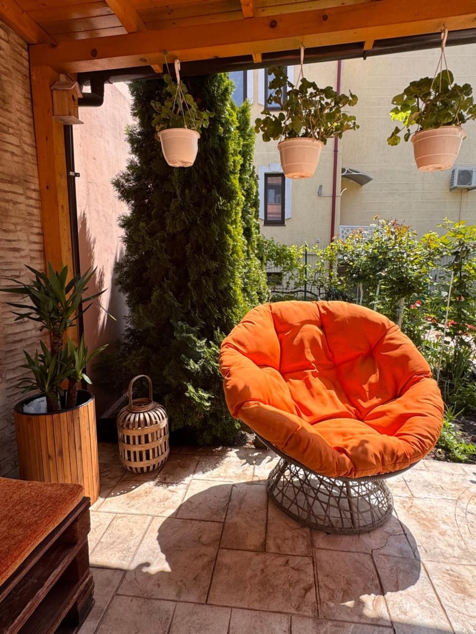Patio, Day, Garden, Seating area, Garden view