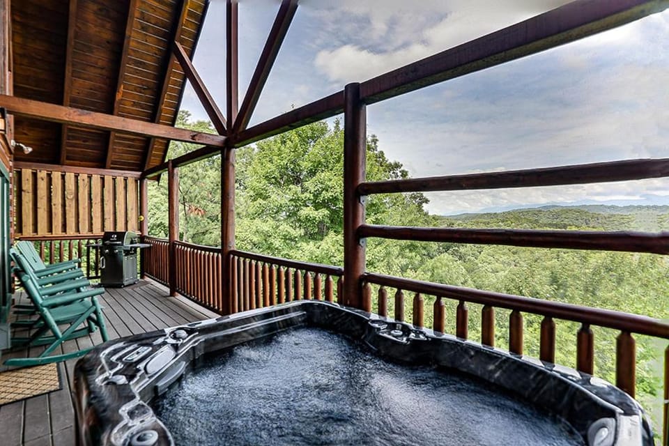Smoky View Cabin by Venture Smoky Mountains Cabin in Sevier County