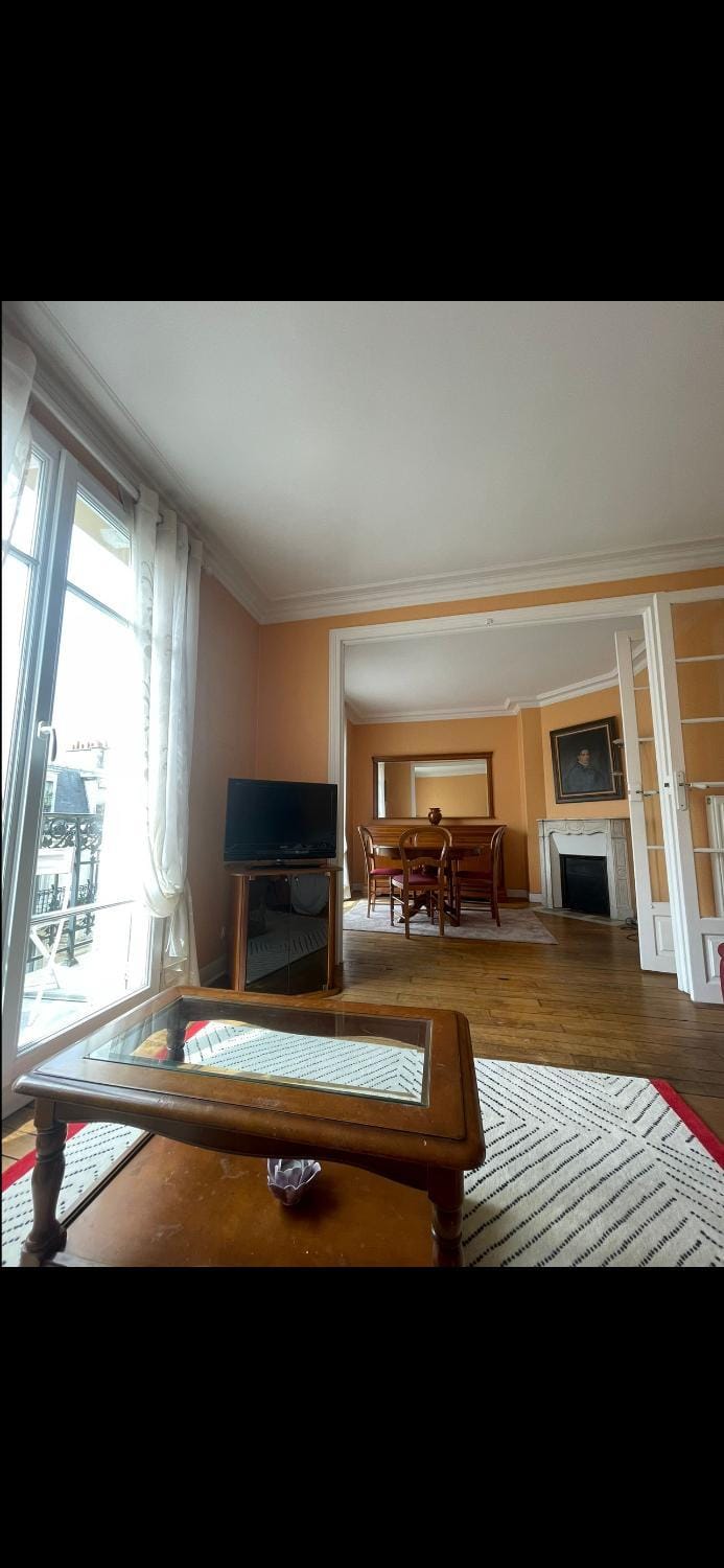 Appartement avec Terrasse 14 ème Apartment in Paris