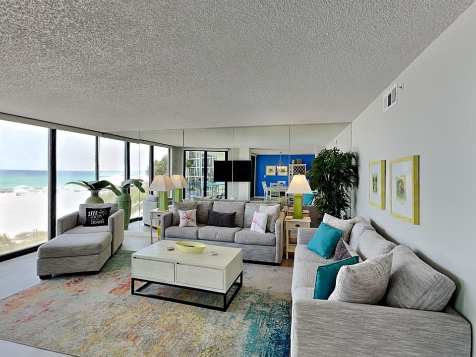 TV and multimedia, View (from property/room), Living room, Seating area, Sea view, furniture, air conditioner