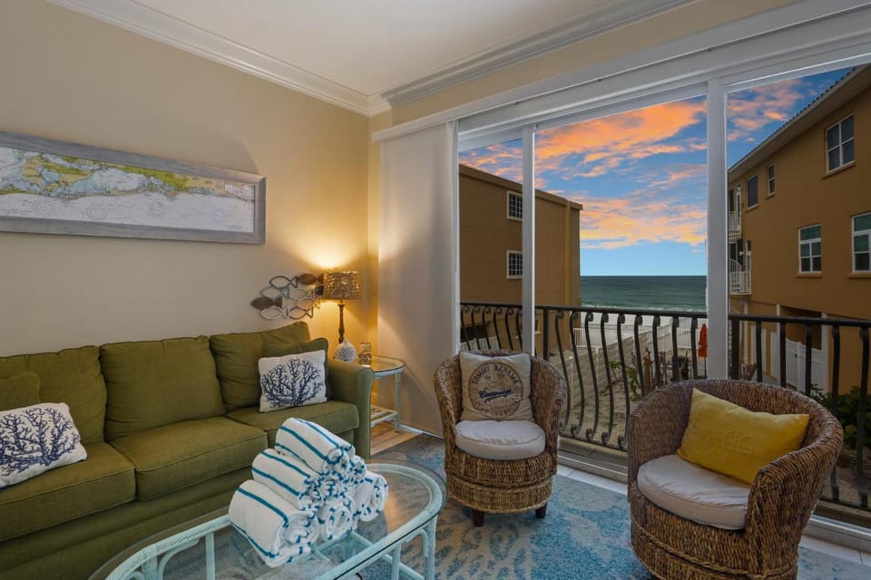 Marbella Villa 12 Apartment in Bradenton Beach