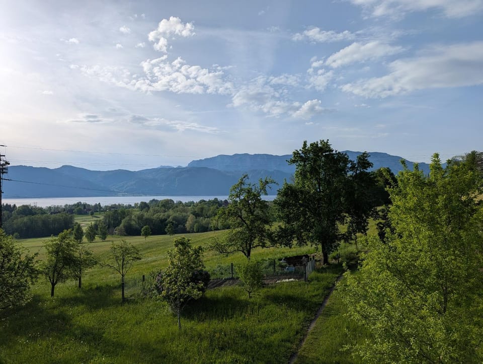 Nearby landmark, Natural landscape, Mountain view