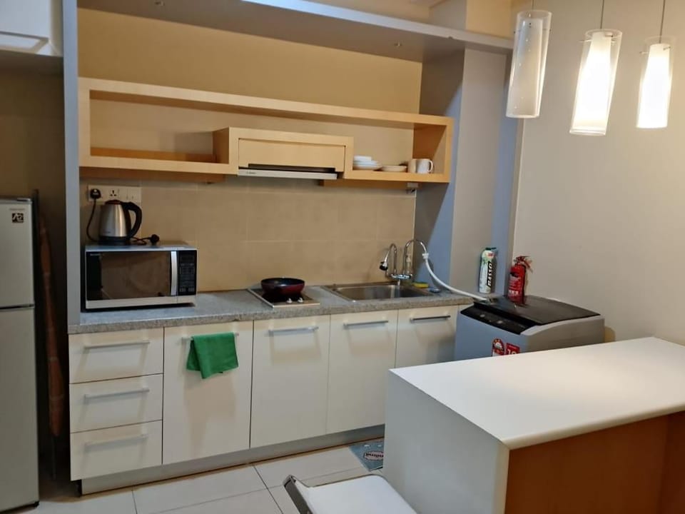 CYBERJAYA Shaftsbury Private Studio suites Free PARKING Apartment in Putrajaya