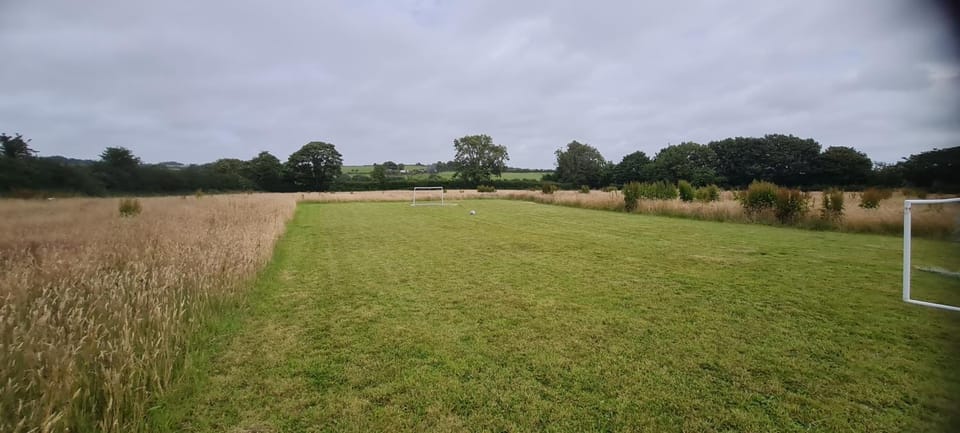 Cozy Dog Friendly Hot Tent With Log Burner & Logs House in Rhosyr