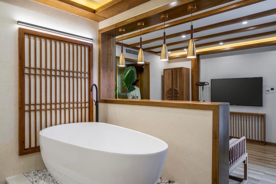Bathroom, Bath