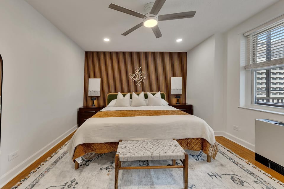 High-rise 1BR condo w balcony House in Atlanta