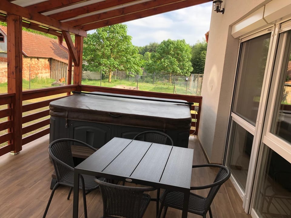 Garden, Balcony/Terrace, Balcony/Terrace