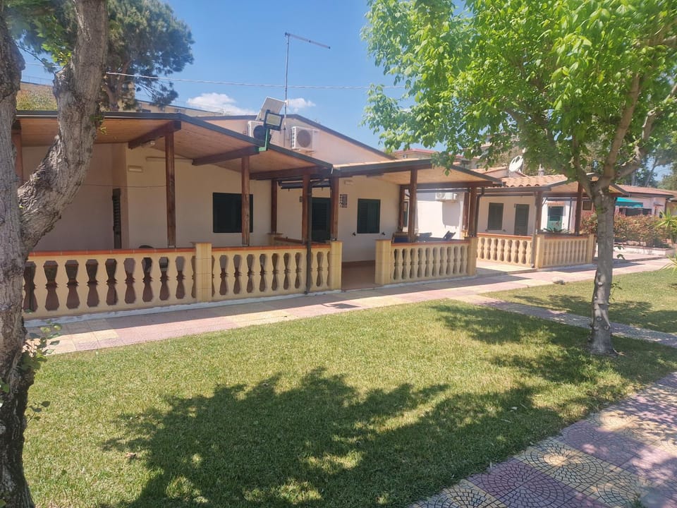 Property building, Garden