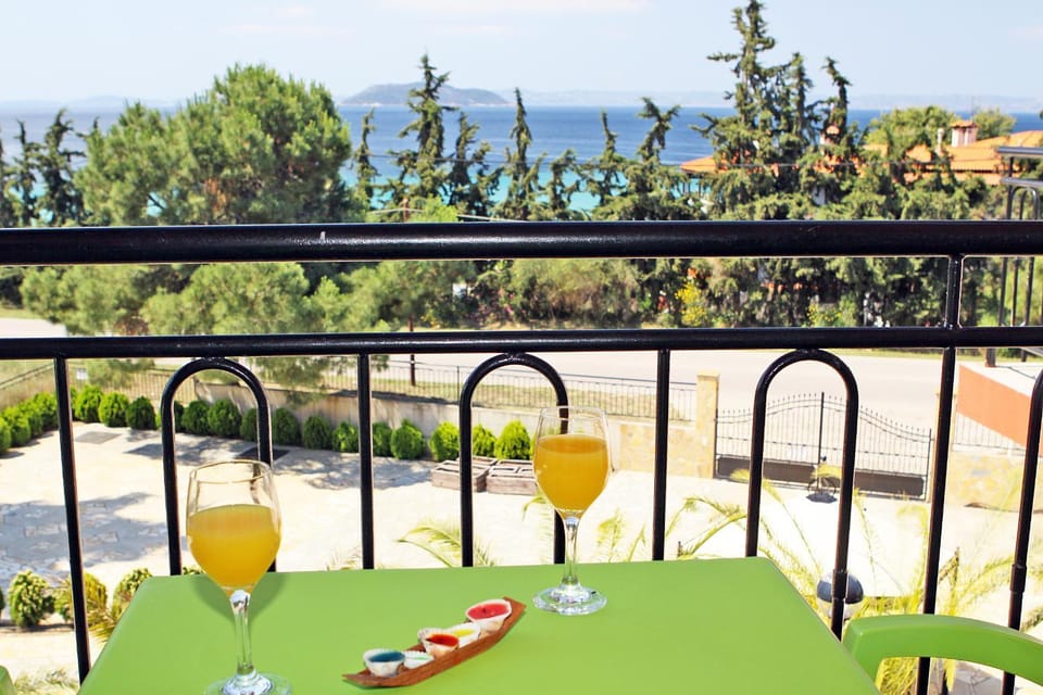 Balcony/Terrace, Garden view, Sea view, Breakfast