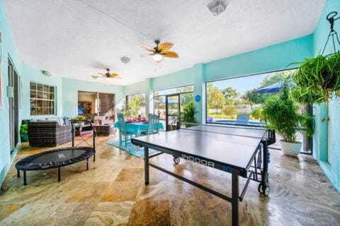 Table tennis