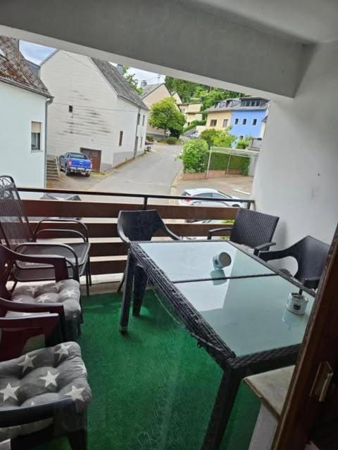 View (from property/room), Balcony/Terrace, Quiet street view