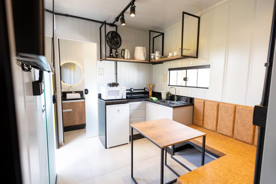 Studio 4 com Wi-Fi perto do Museu Oscar Niemayer e Pedreira Térreo Apartment in Curitiba