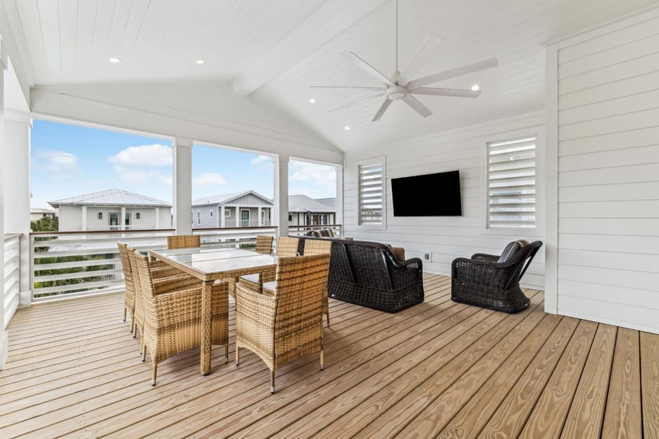 TV and multimedia, Balcony/Terrace, Seating area, Dining area