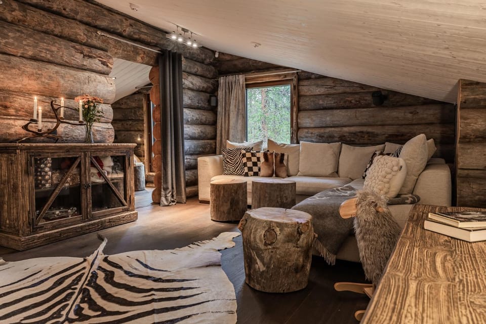 Living room, Seating area