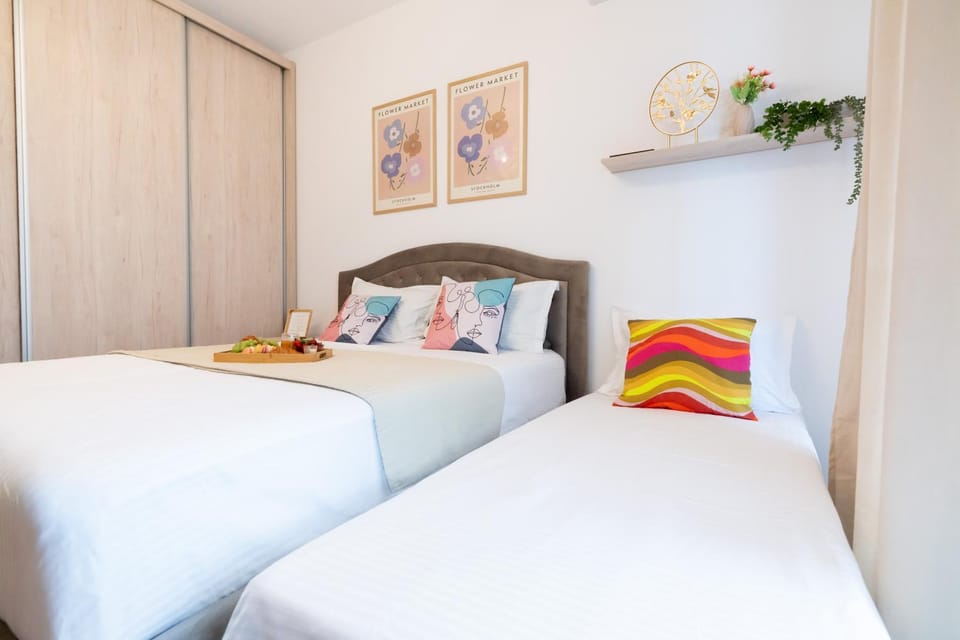 Soni Exclusive 286 Studio Plaza with Private Parking & Self Check-in Apartment in Bucharest