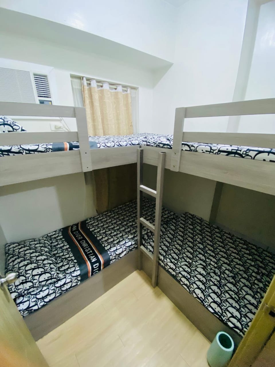 Trees Residences Kurtnesse Staycation Apartment in Quezon City