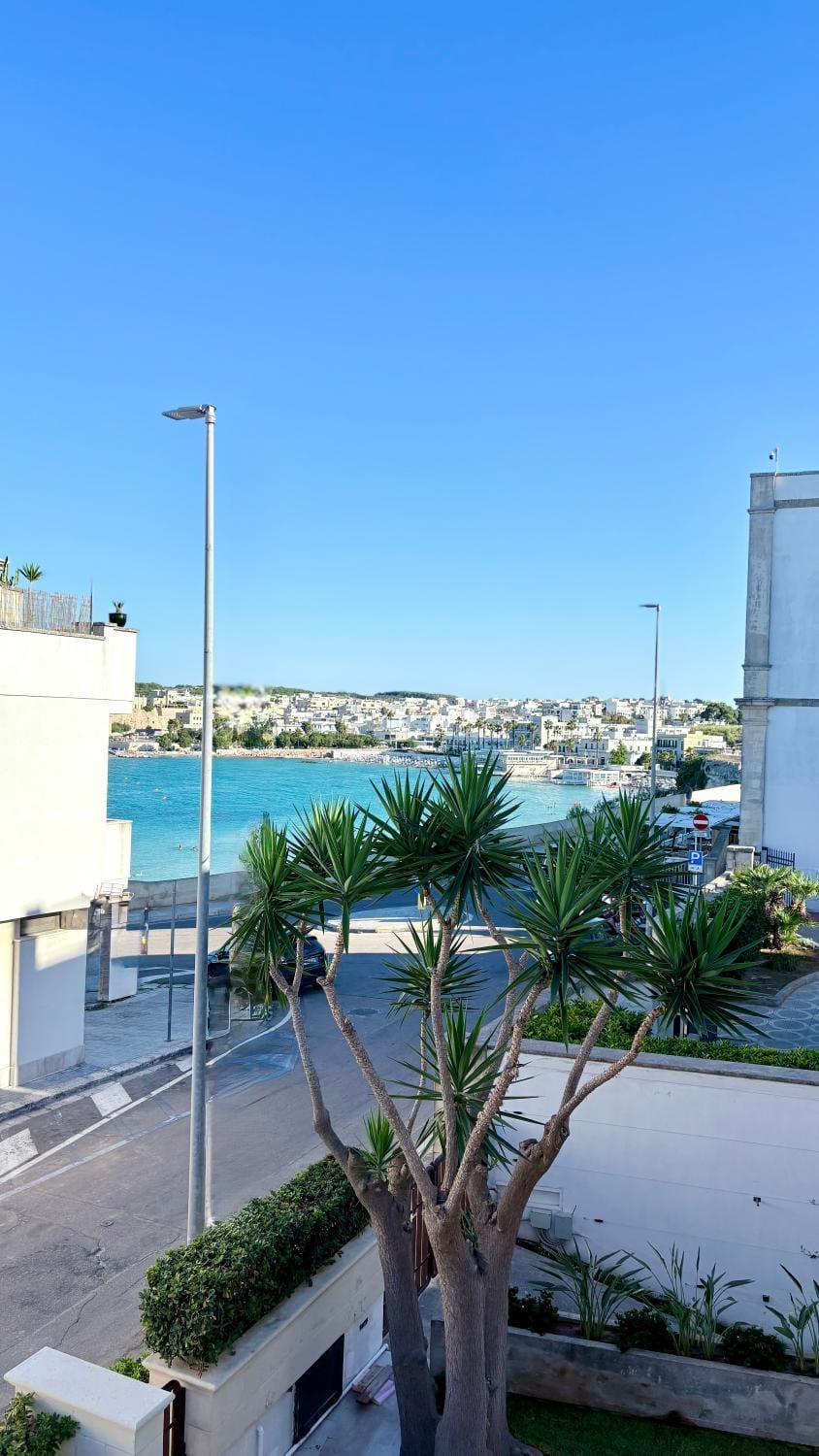 Tra Cielo e Mare by Alma Dimore House in Otranto