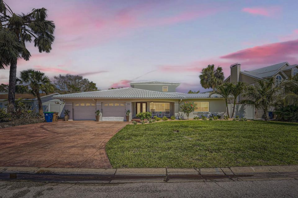 The Beach Life House in Indian Rocks Beach