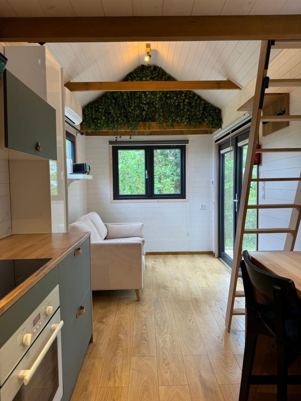 Tiny house face à la forêt - Évasion nature House in Nouvelle-Aquitaine