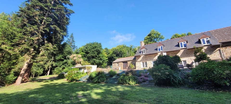Property building, Garden, Garden view