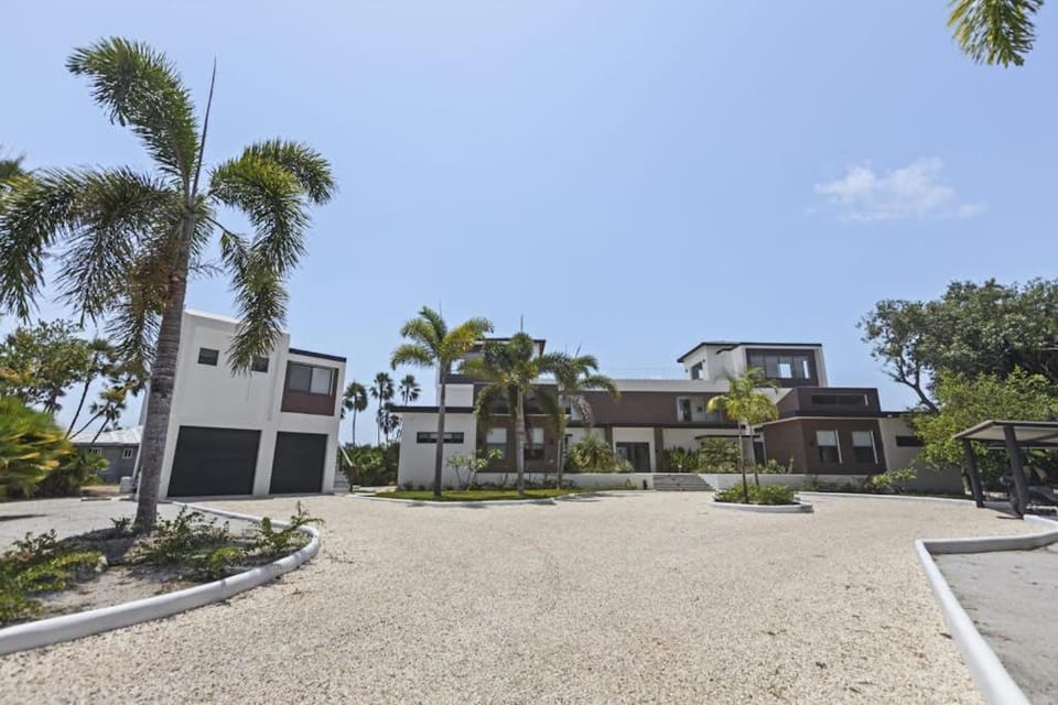 Beyond the Blue Casita Apartment in Stann Creek District