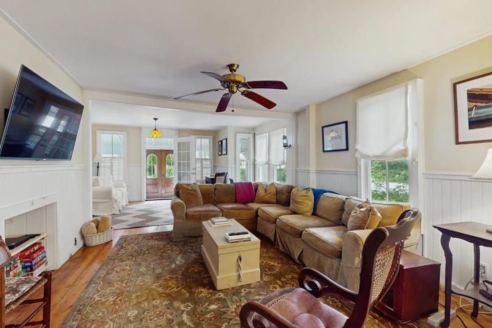 Beach House House in Tisbury