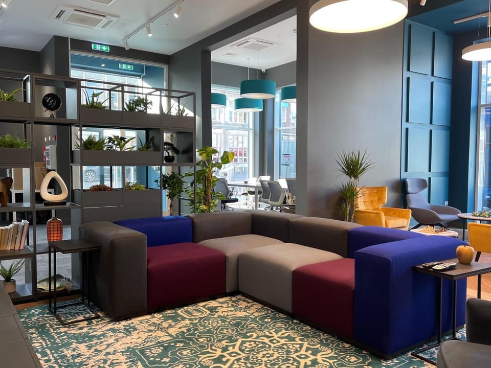 Seating area