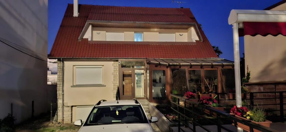 Narayani Home Apartment in Île-de-France