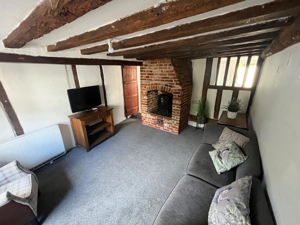 Harleston Norfolk Suffolk border Historic Cottage House in Mid Suffolk District