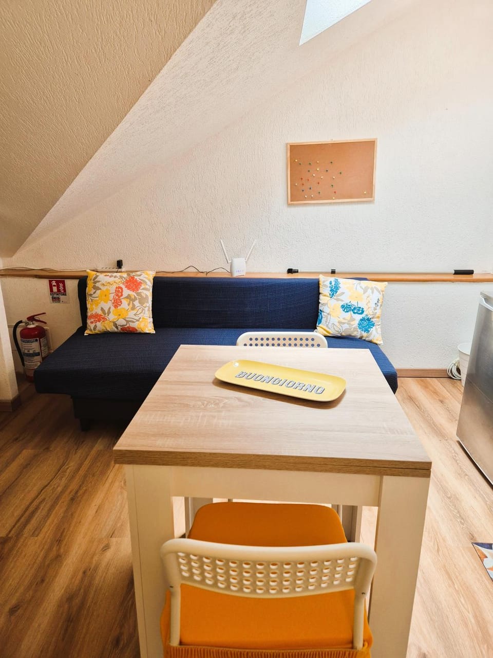 Living room, Dining area