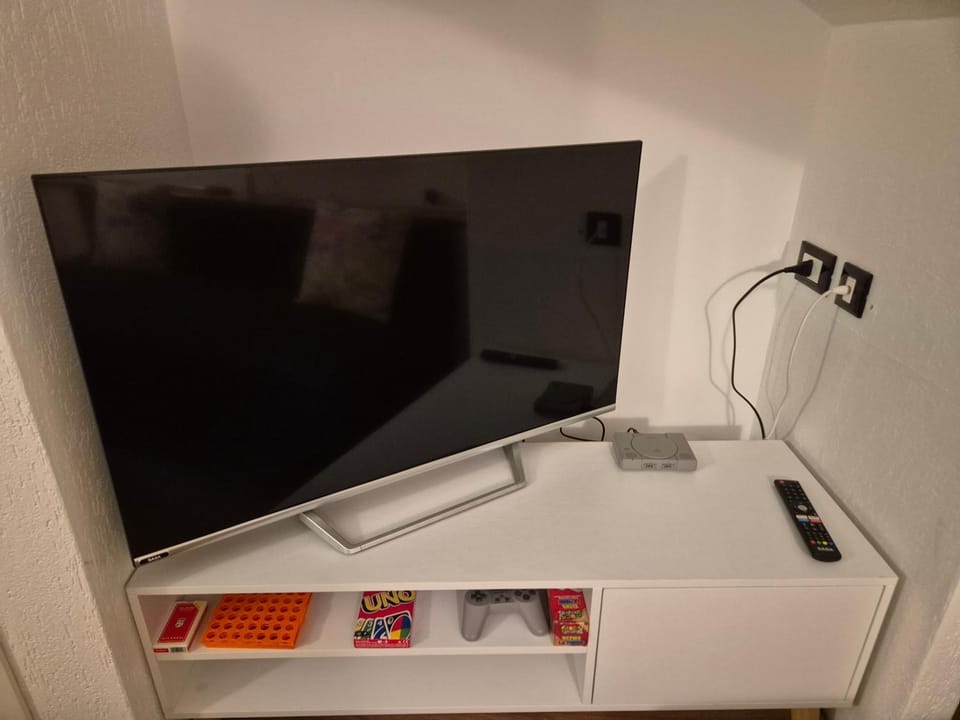 TV and multimedia, Evening entertainment