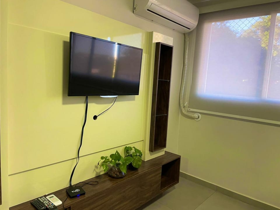 Communal lounge/ TV room, Evening entertainment