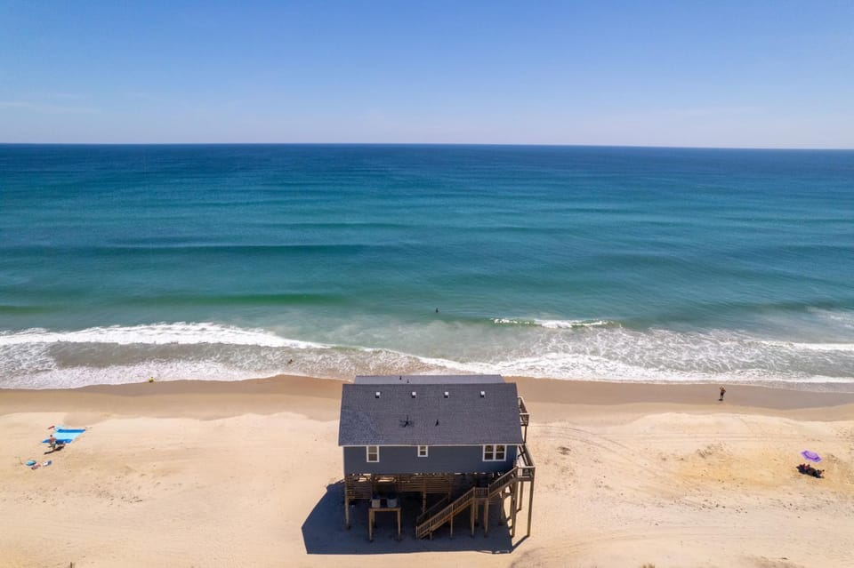 7133 - Barefoot House in Nags Head