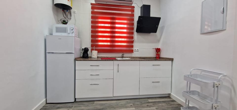 Coffee/tea facilities, Kitchen or kitchenette