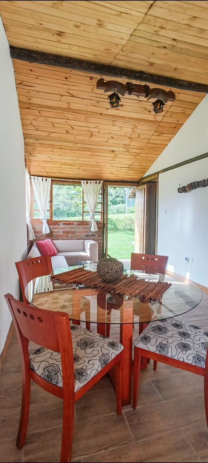 Confortable cabaña campestre Country House in Ibarra