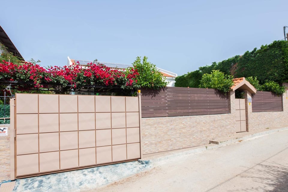 4 Bedroom Villa with private pool in Lagonisi House in East Attica Regional Unit, Greece