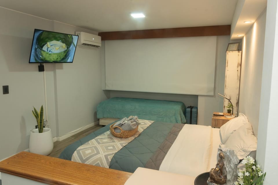 Bed, Photo of the whole room, air conditioner