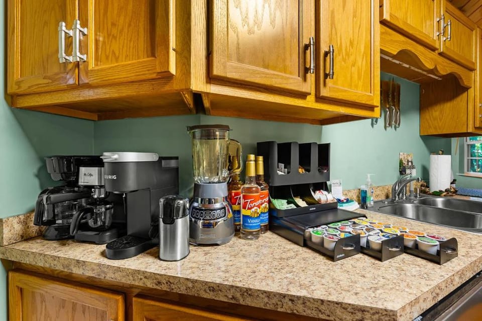 Coffee/tea facilities, Kitchen or kitchenette