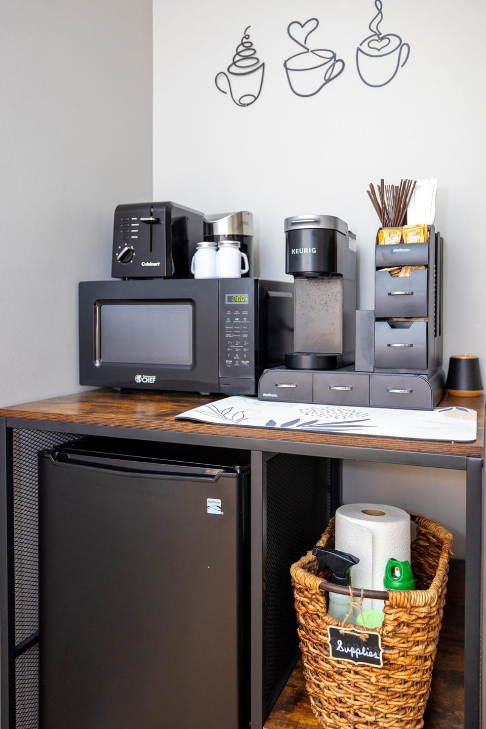 Coffee/tea facilities, toaster